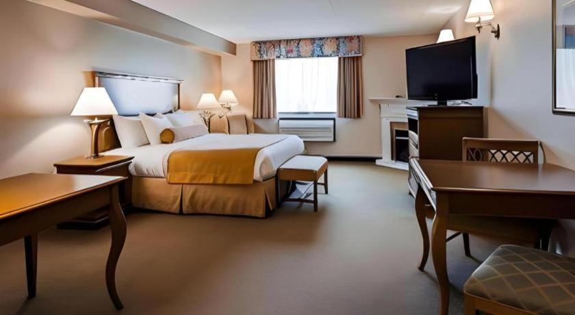 Best Western Plus Orillia Hotel Exterior foto